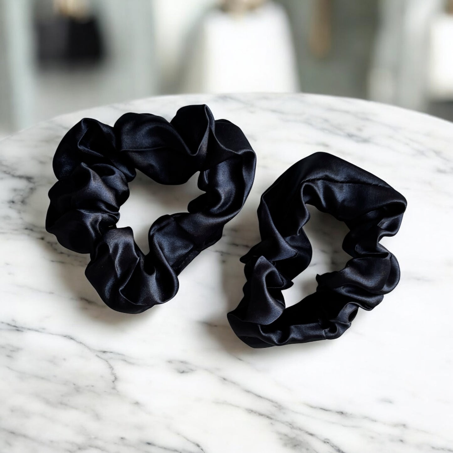 Lot de 3 chouchous en satin de soie fait main – Accessoires cheveux doux et élégants